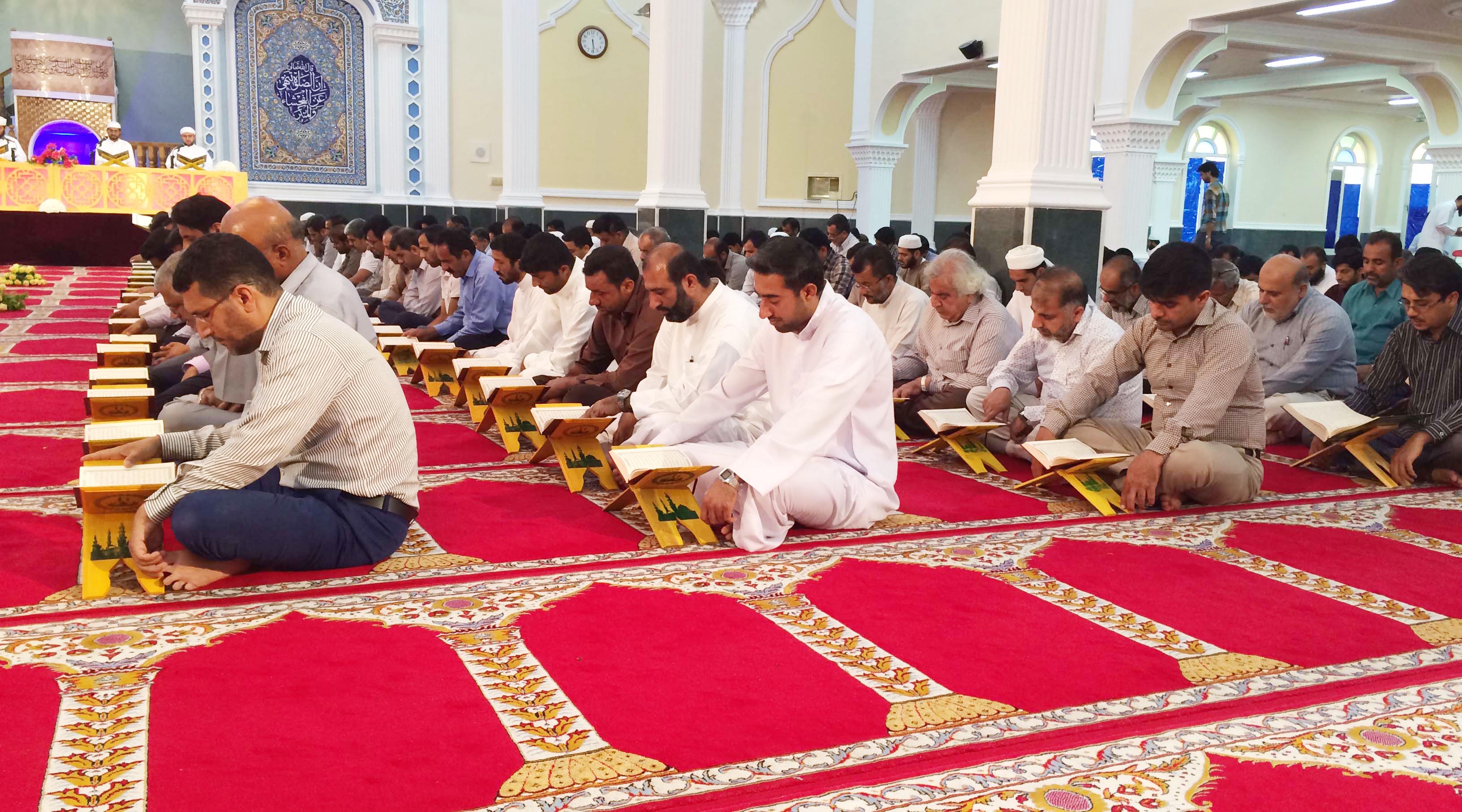 ضبط تلاوت قرآن کریم در مسجد جامع بستک به مدت 10 روز _12