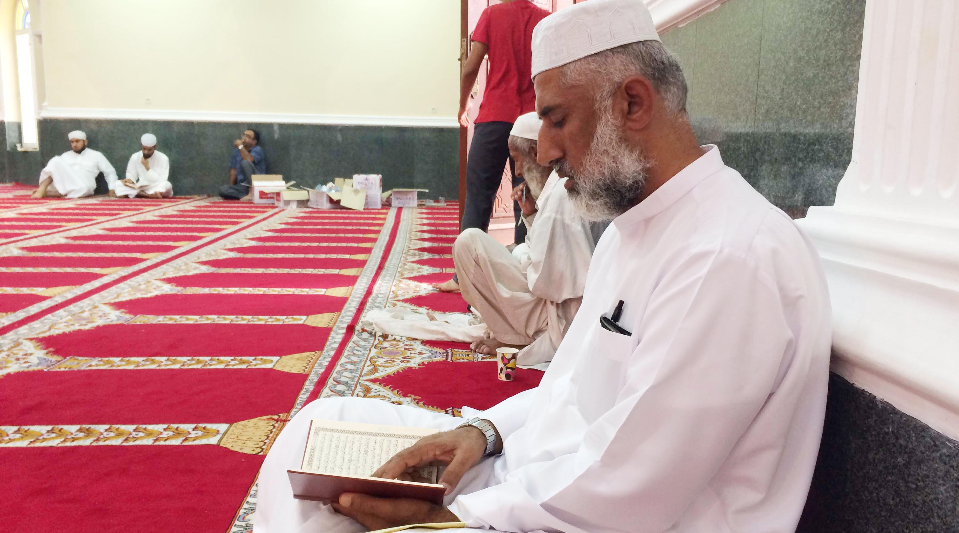 ضبط تلاوت قرآن کریم در مسجد جامع بستک به مدت 10 روز _18