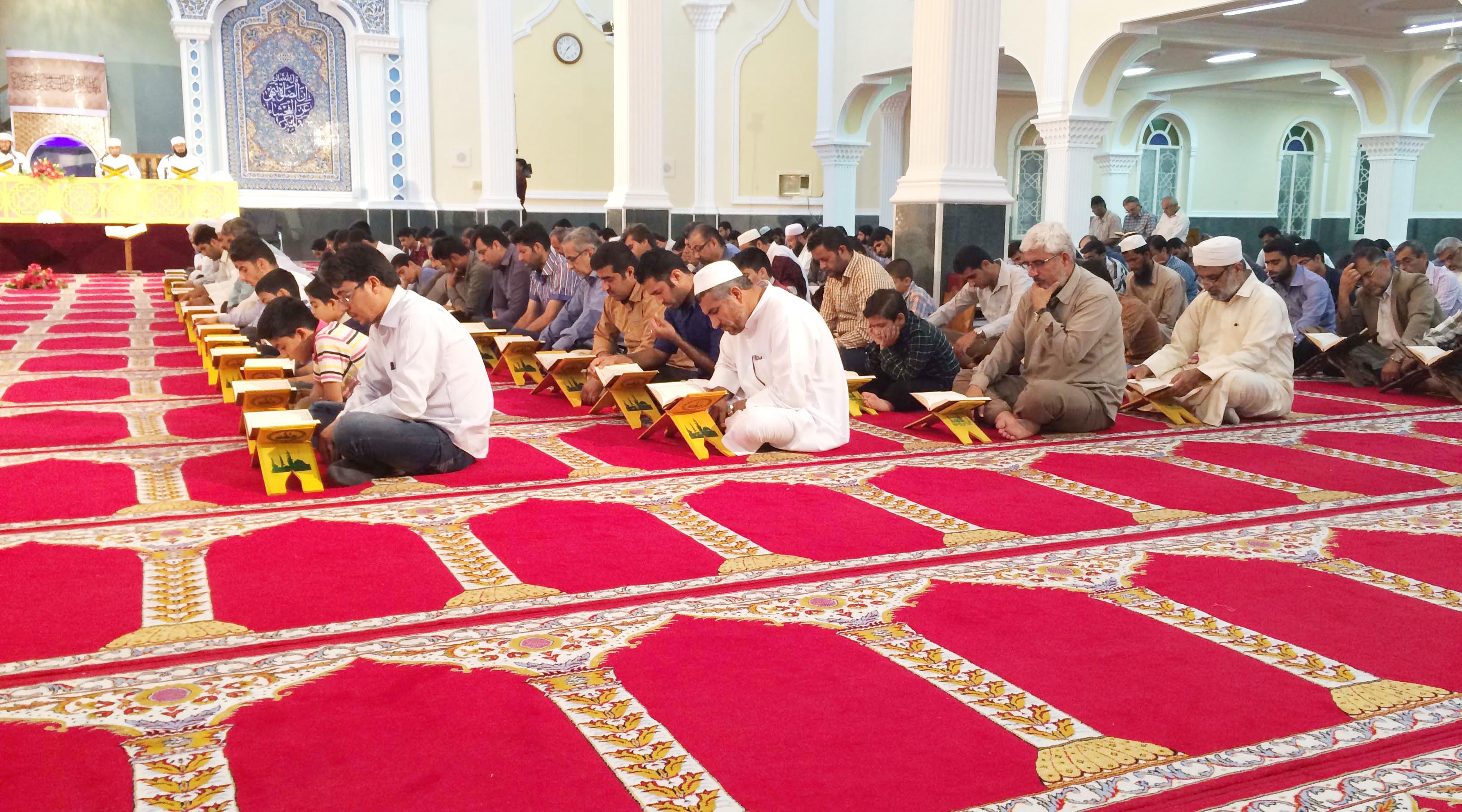 ضبط تلاوت قرآن کریم در مسجد جامع بستک به مدت 10 روز _3